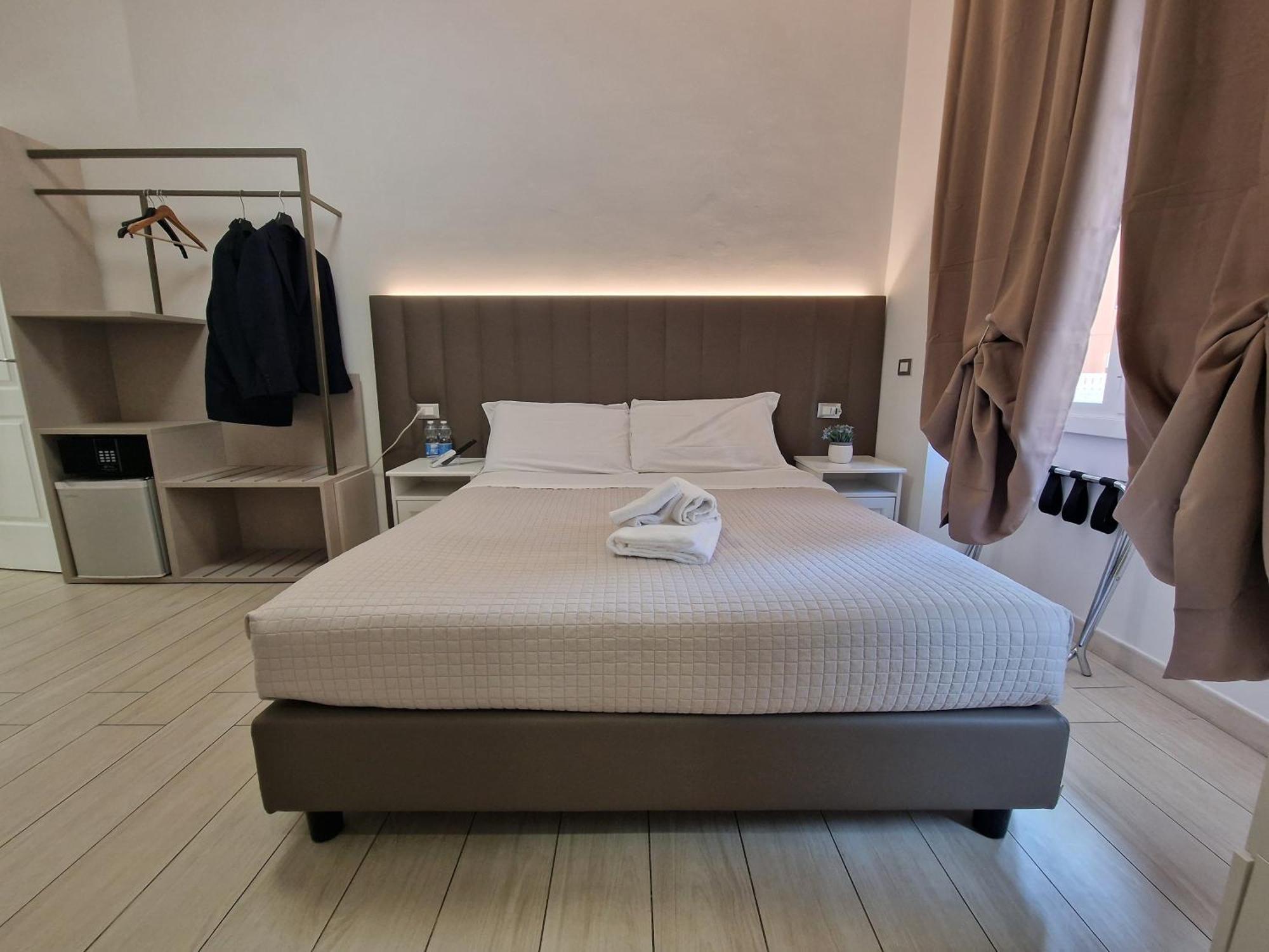 Mr. Charlie Brown Hotel Rome Buitenkant foto