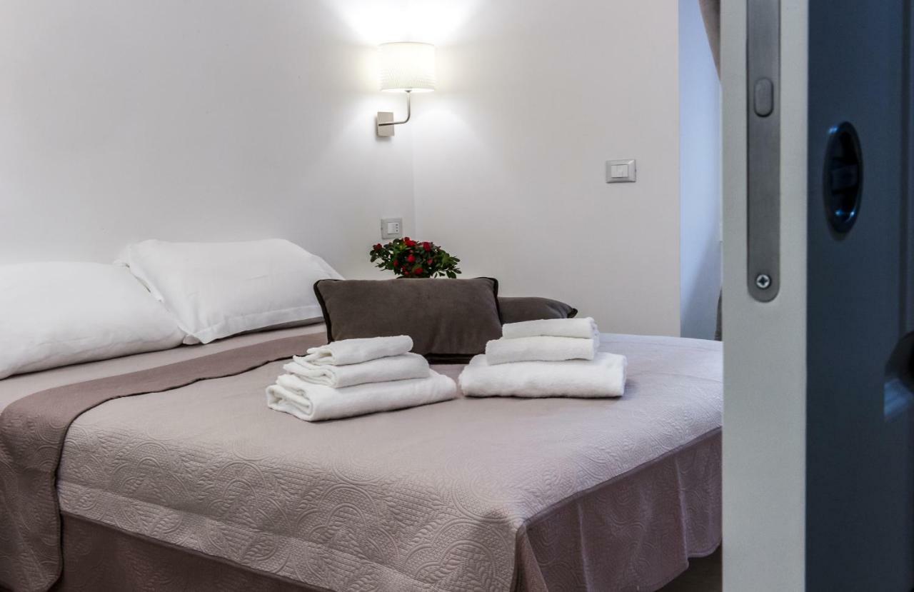 Mr. Charlie Brown Hotel Rome Buitenkant foto