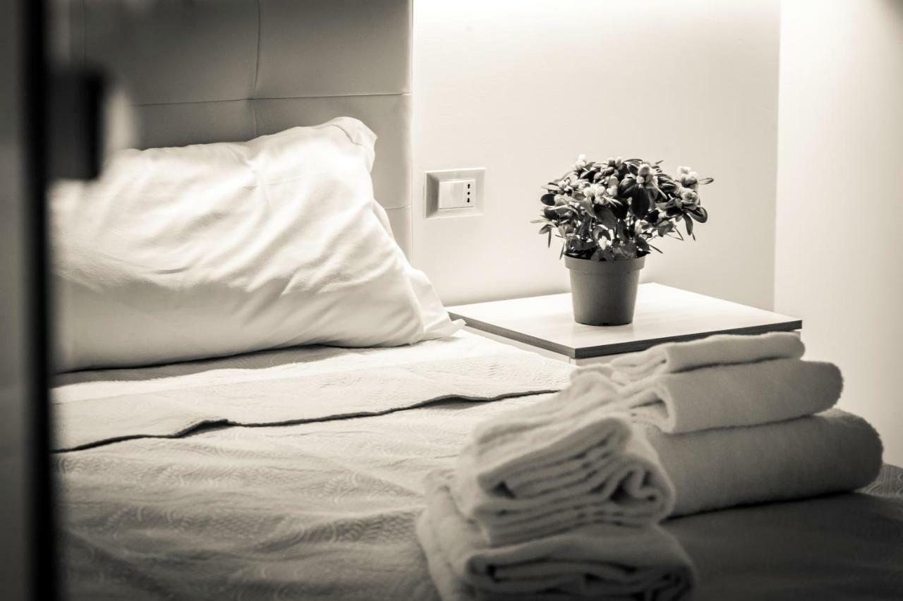 Mr. Charlie Brown Hotel Rome Buitenkant foto